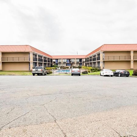 Oyo Hotel Bossier City La - Red River Eksteriør bilde