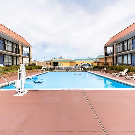 Oyo Hotel Bossier City La - Red River Eksteriør bilde