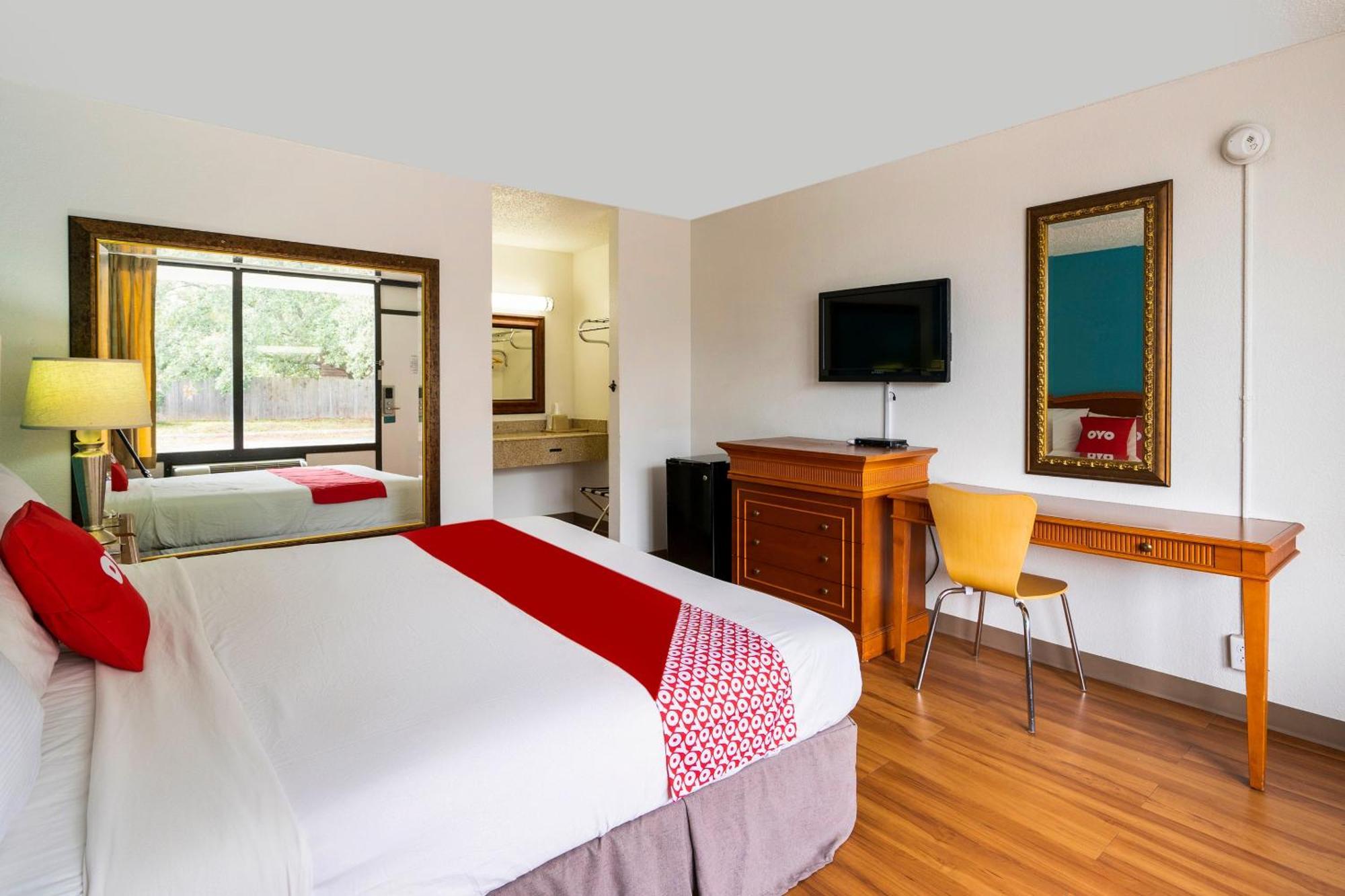 Oyo Hotel Bossier City La - Red River Eksteriør bilde