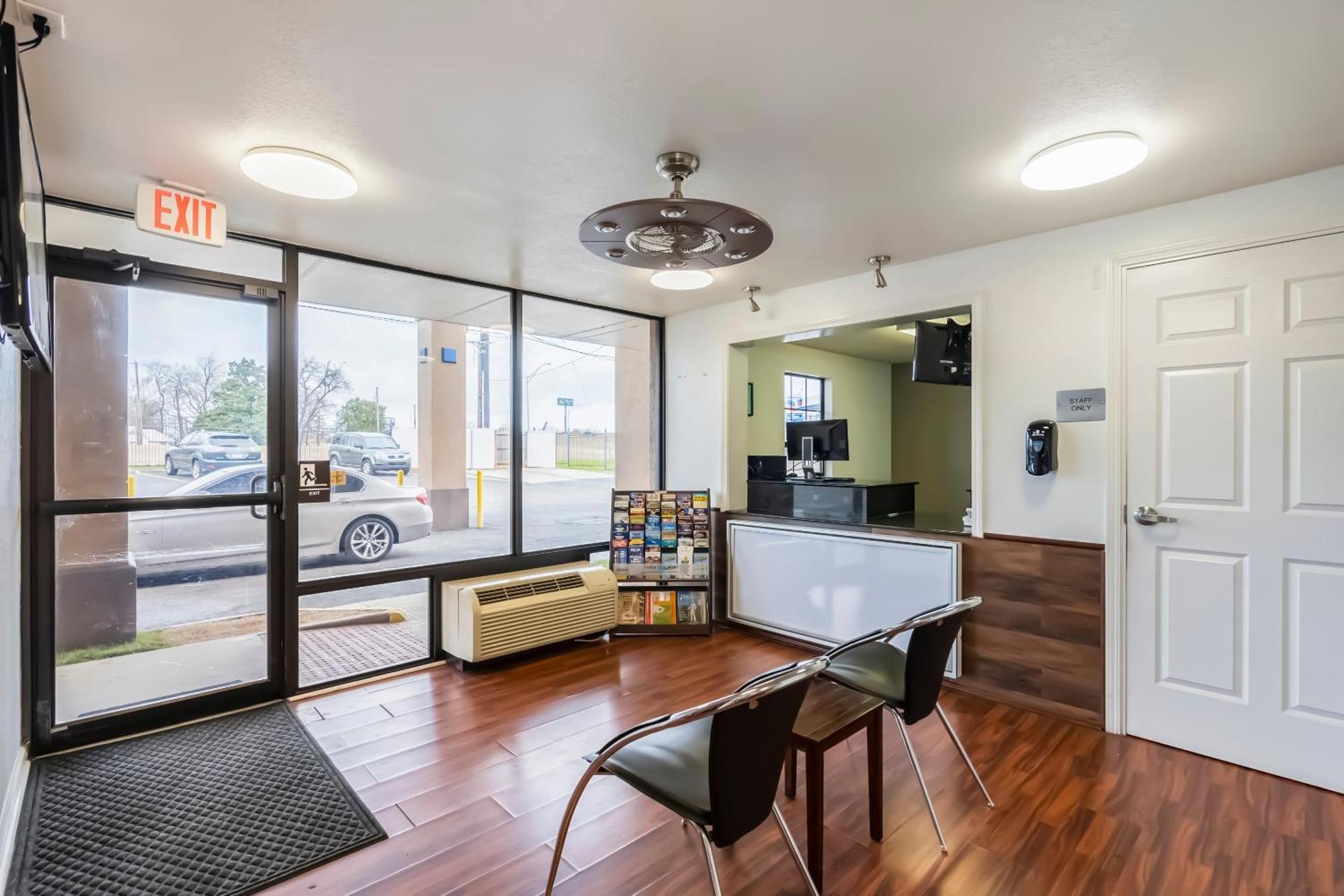 Oyo Hotel Bossier City La - Red River Eksteriør bilde
